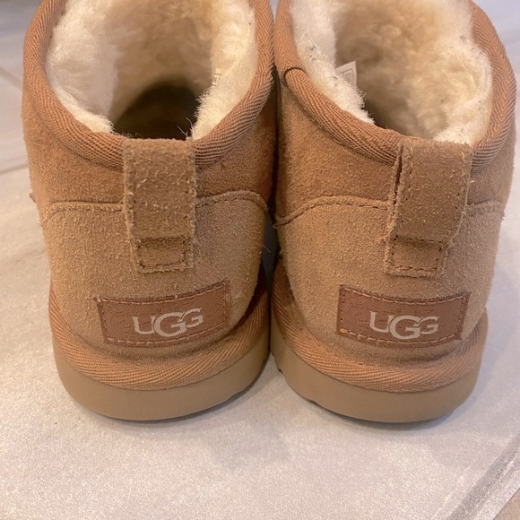 Classic Ugg ultra mini - Picture 3 of 5